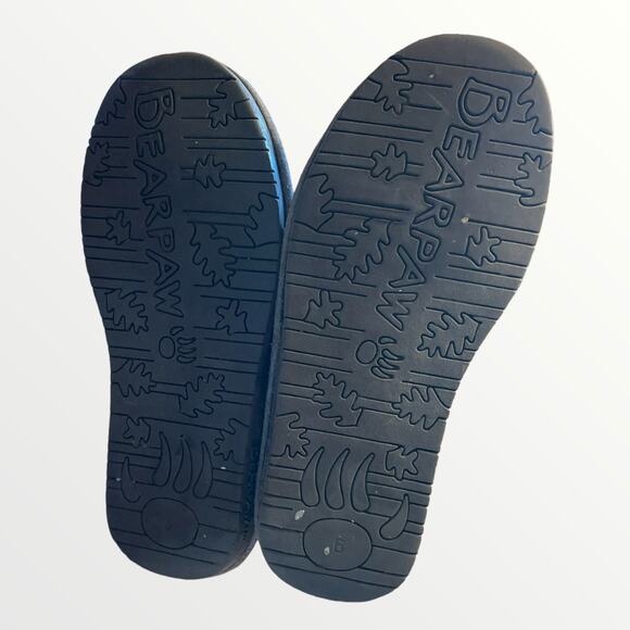 Bearpaw Gray suede booties with wool/sheepskin inside sz 6 euc - Picture 3 of 4